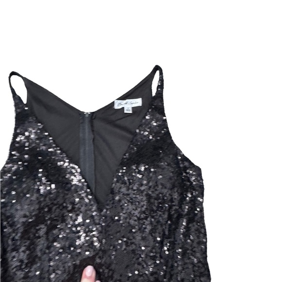 EMERALD SUNDAE V-Neck Sequined Jumpsuit Black Size 7 Sleeveless Wide Leg - Picture 3 of 7